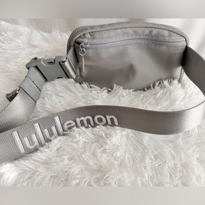 Lululemon Everywhere Belt Bag 1L - Silver Drop/White - Logo on strap.